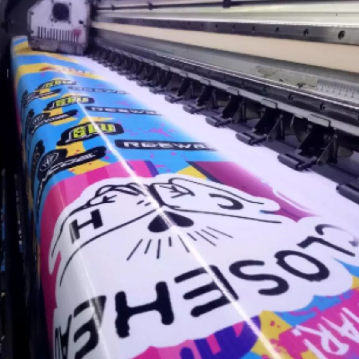 1. Perbedaan Spanduk dan Banner dari Segi Ukuran